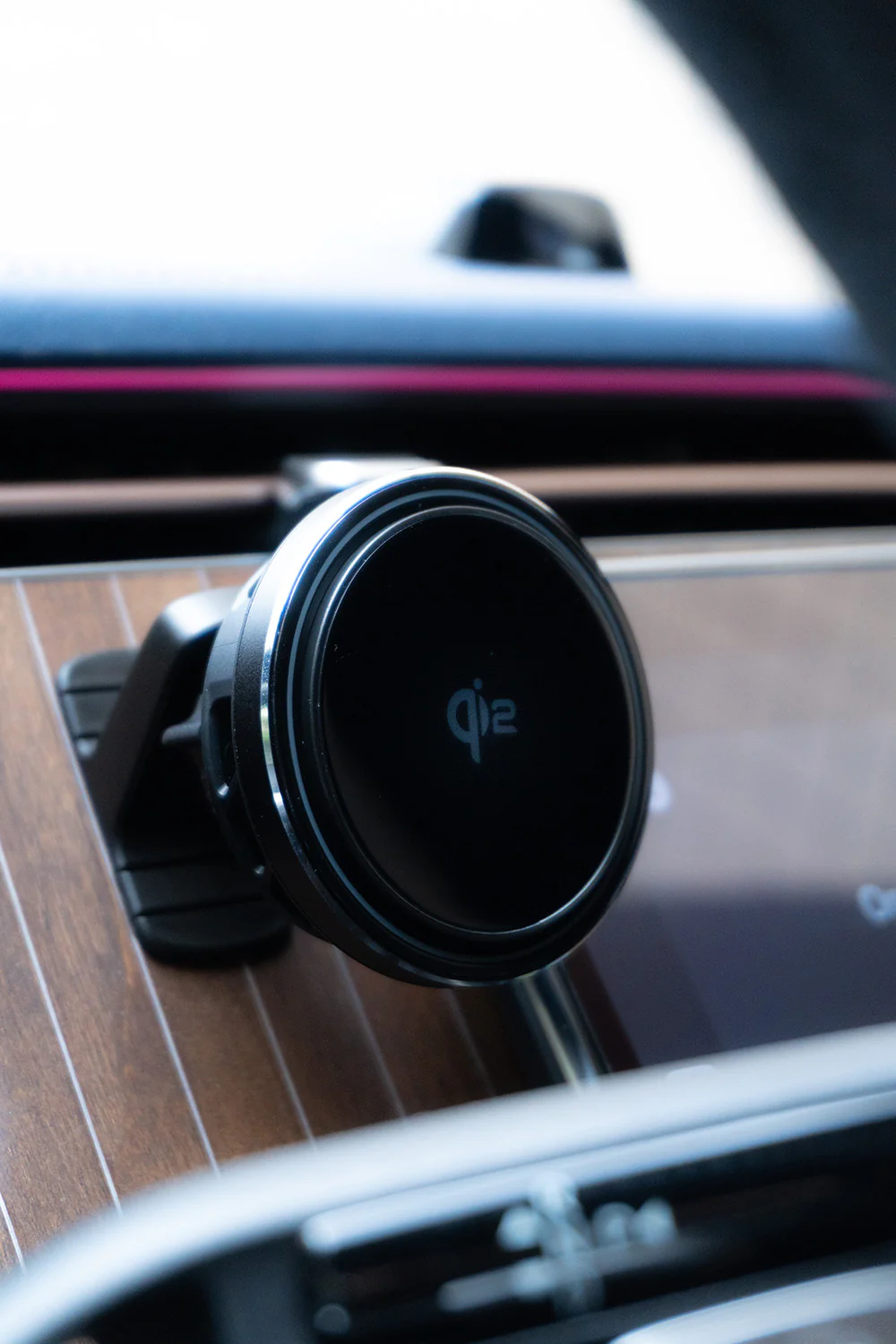 ZEERA SuVolt Gen5 Qi2.2 25W Car Charger: The Best Active Cooling MagSafe Car Mount Charger - Image 5