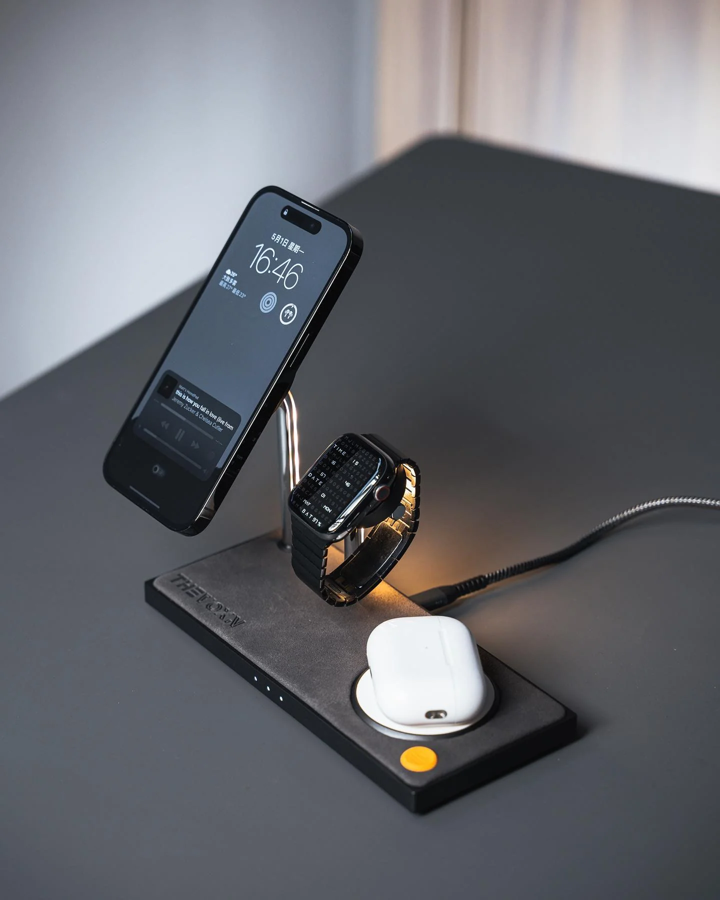 ZEERA x THEVOXN 5-in-1 Dual MagSafe Charger Stand for iPhone 16 Pro Max & AirPods & Apple Watch - Image 6